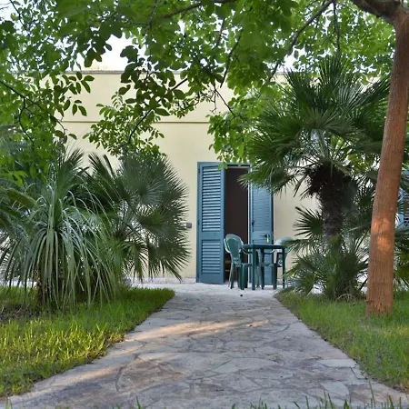 Masseria Aparthotel Torre dell'Orso