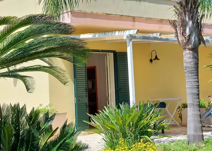 Aparthotel Masseria Torre dell'Orso